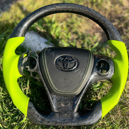 Toyota Camry / Venza  Carbon Steering Wheel